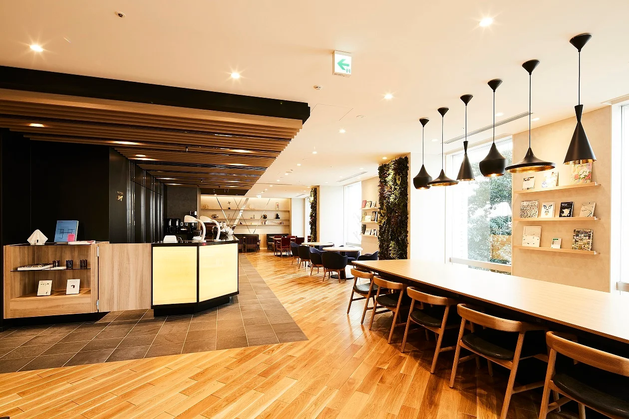 /cms_upload/topics/83/igtokyo_lounge.jpg